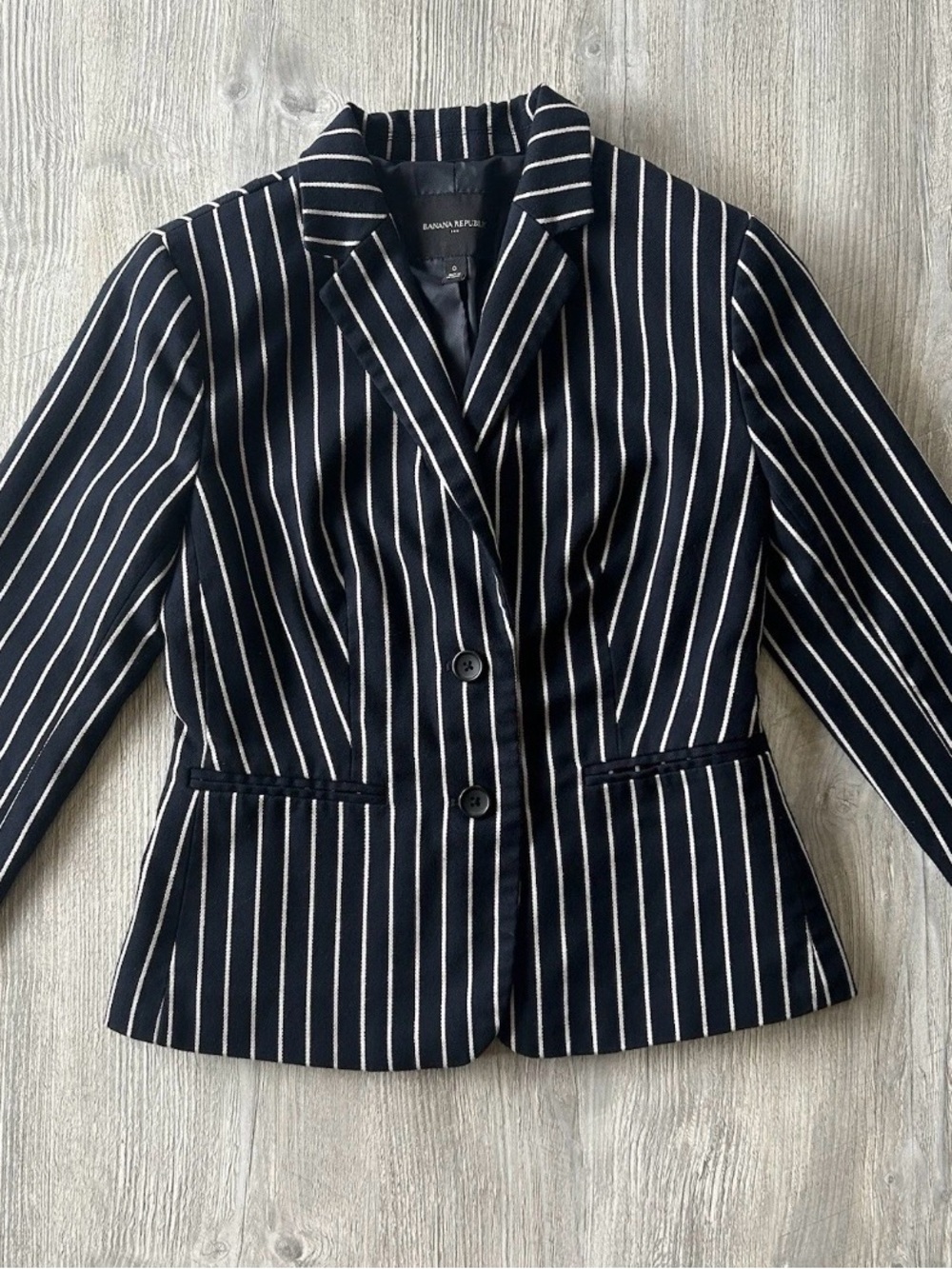 Banana Republic Shrunken Crop Pinstripe Blazer Jacket Navy Blue White Size 0